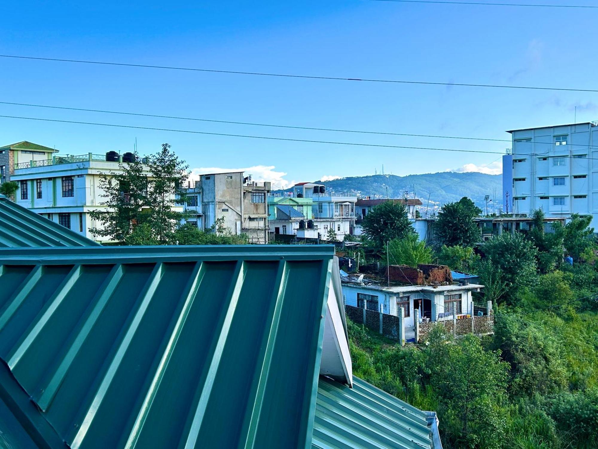 Yepplo Holiday Home - Complimentary Breakfast - 24 Hrs Caretaker & Power Backup Shillong Exterior foto